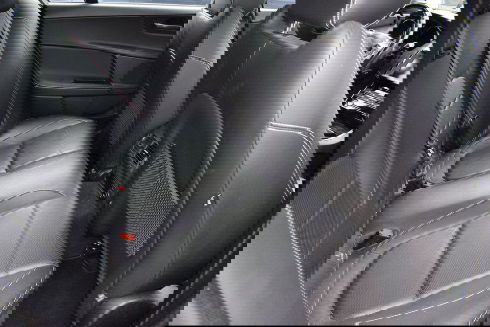 Jaguar XE usata a Cuneo (20)