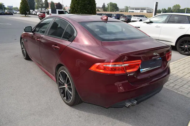 Jaguar XE usata a Cuneo (6)