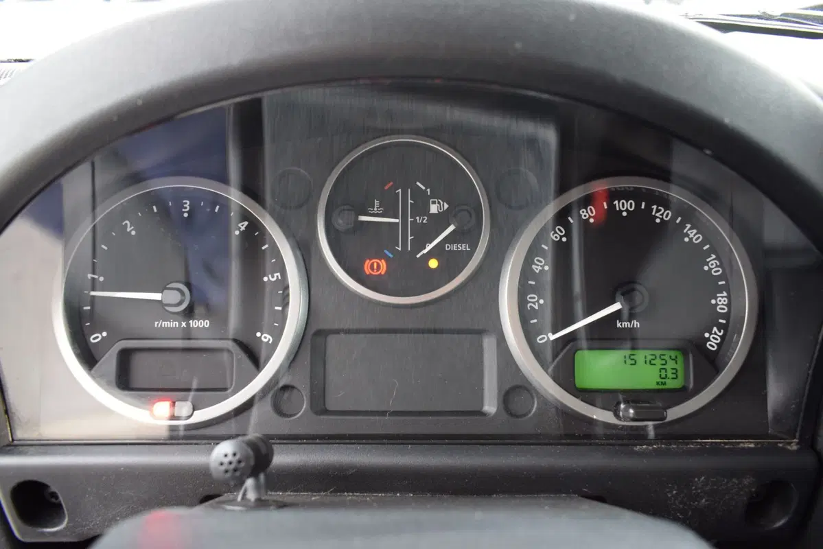 Land Rover Defender usata a Cuneo (10)