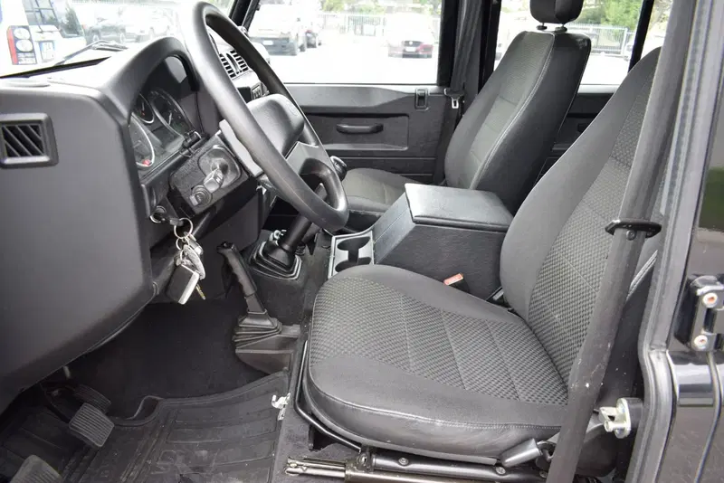 Land Rover Defender usata a Cuneo (14)