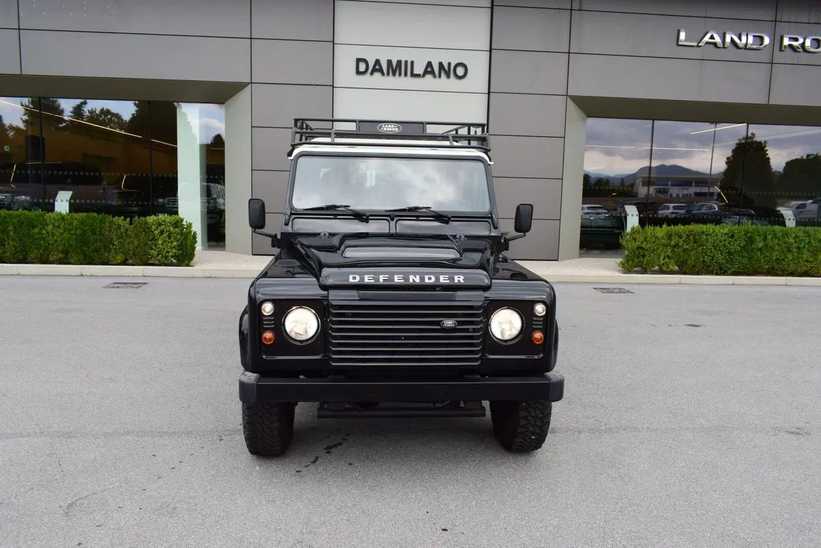 Land Rover Defender usata a Cuneo (2)