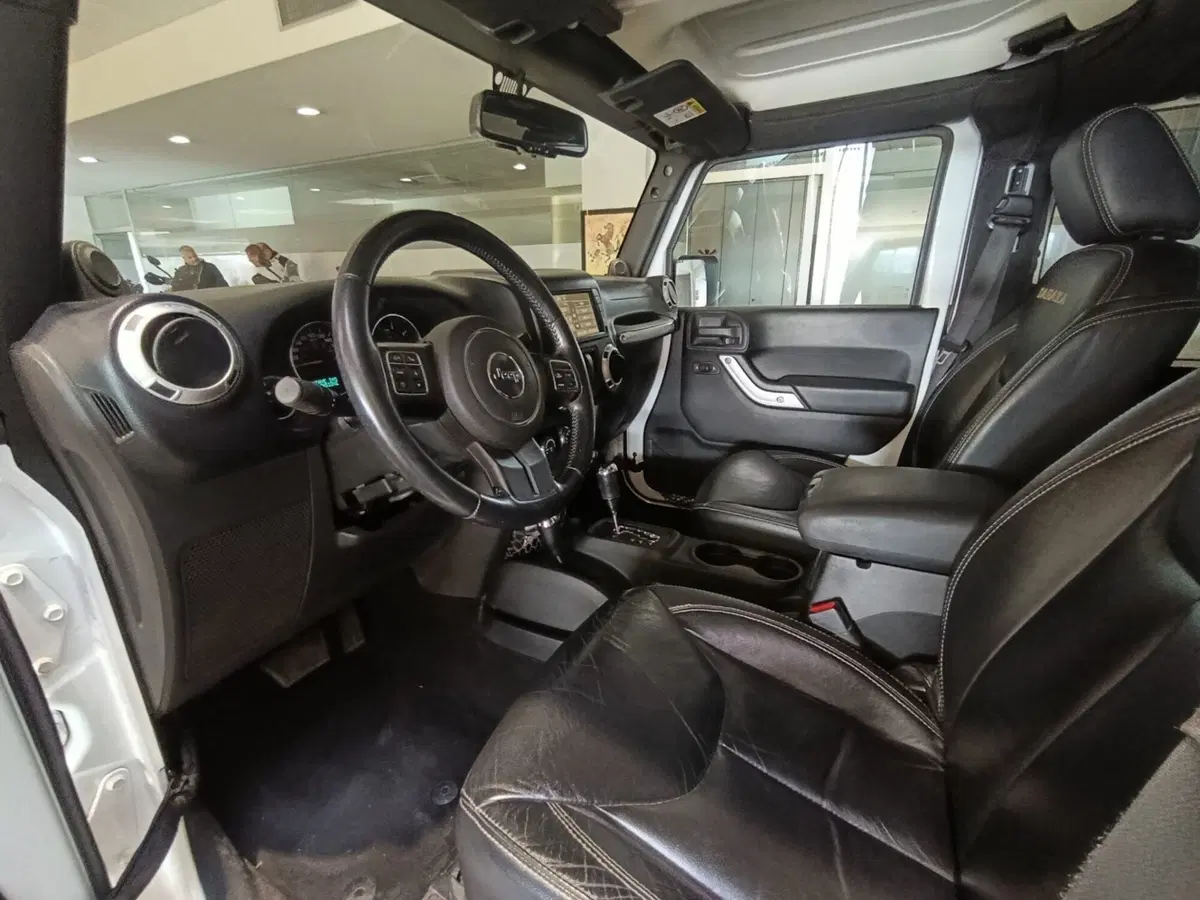 Jeep Wrangler usata a Perugia (10)