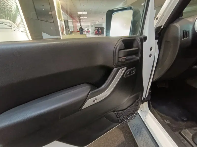 Jeep Wrangler usata a Perugia (9)