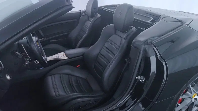 Ferrari California Spider usata a Perugia (14)
