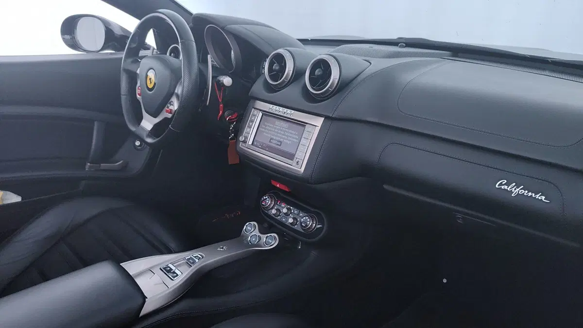 Ferrari California Spider usata a Perugia (16)