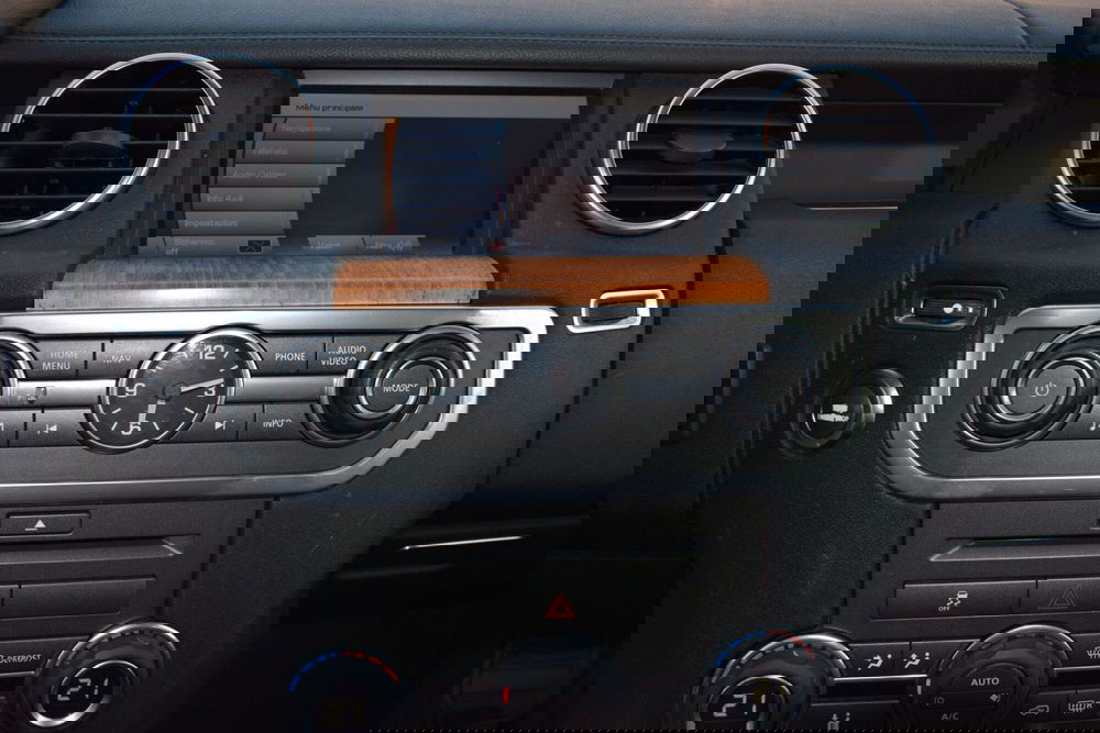 Land Rover Discovery usata a Cuneo (12)