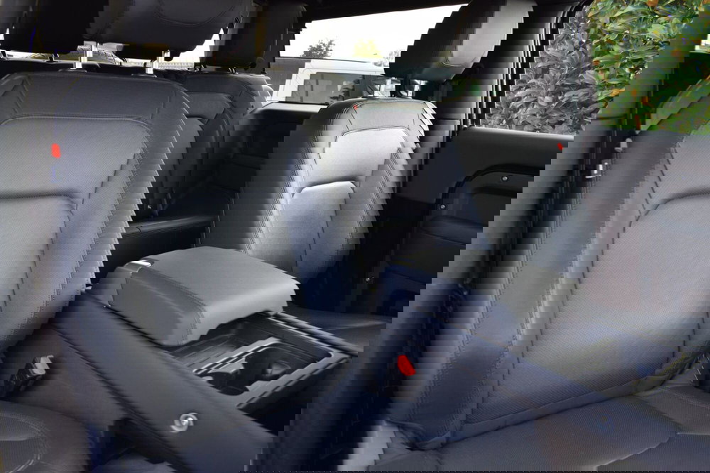 Land Rover Defender usata a Cuneo (18)