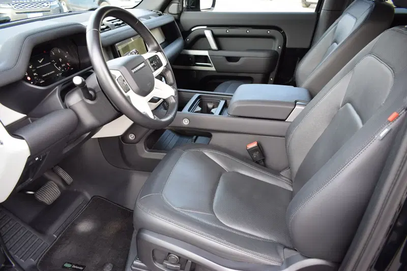 Land Rover Defender usata a Cuneo (19)