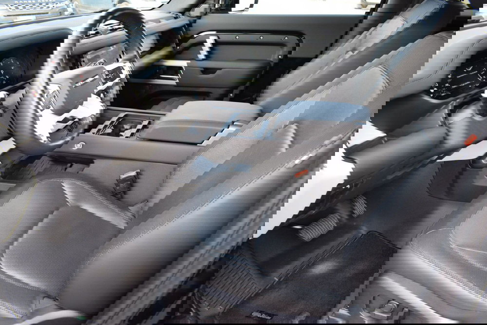 Land Rover Defender usata a Cuneo (19)