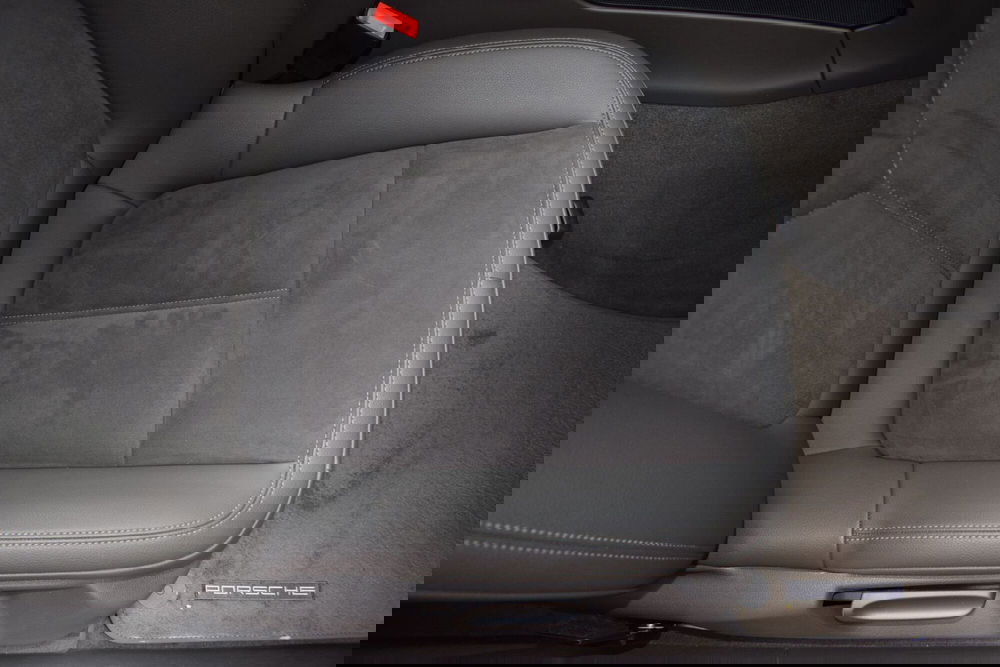 Porsche Macan usata a Cuneo (17)