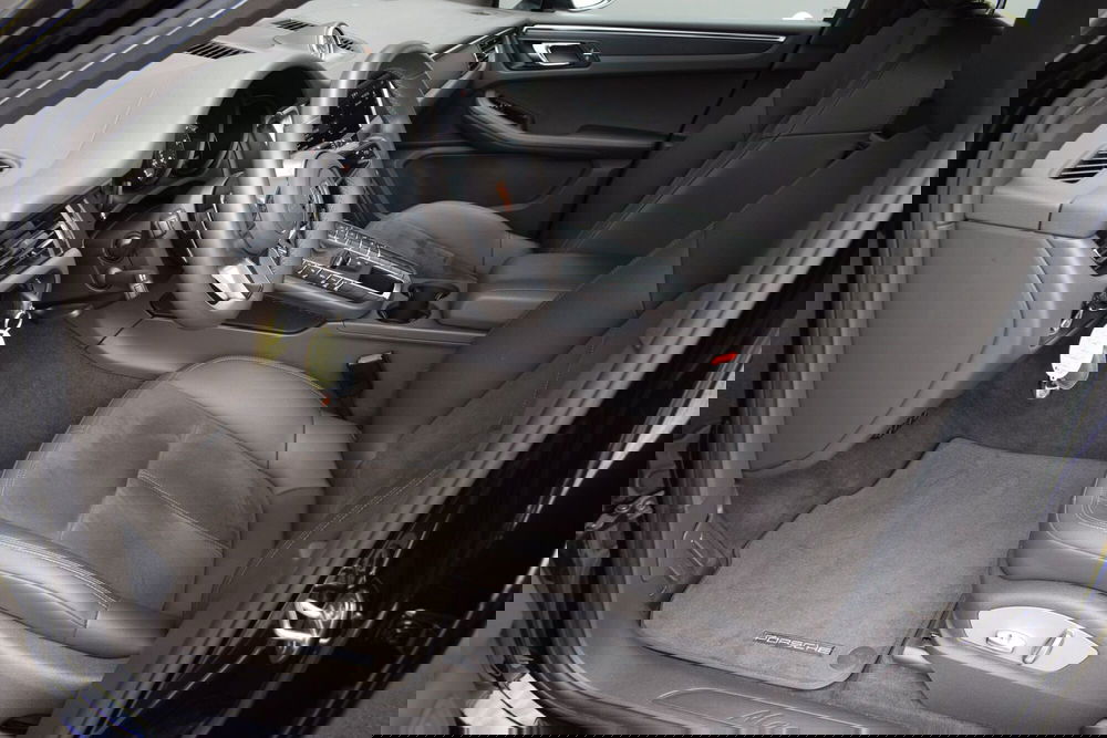 Porsche Macan usata a Cuneo (19)