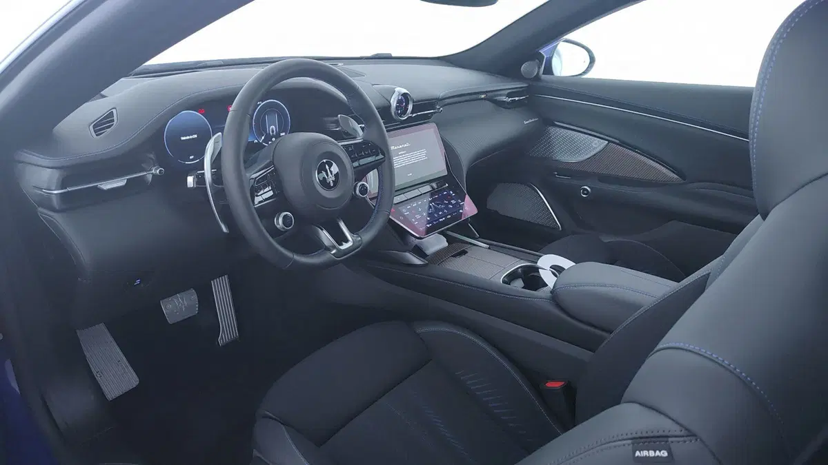 Maserati Granturismo nuova a Perugia (10)