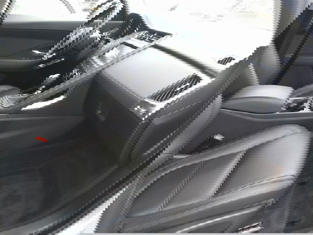 Jaguar E-Pace usata a Cuneo (14)