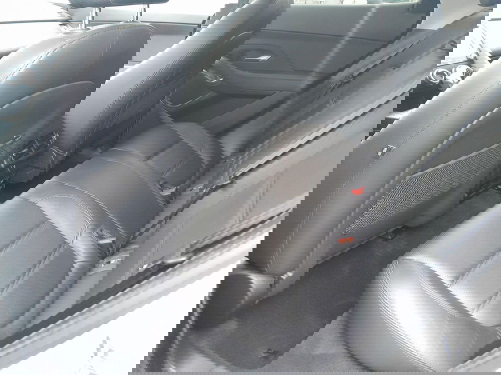 Jaguar E-Pace usata a Cuneo (19)