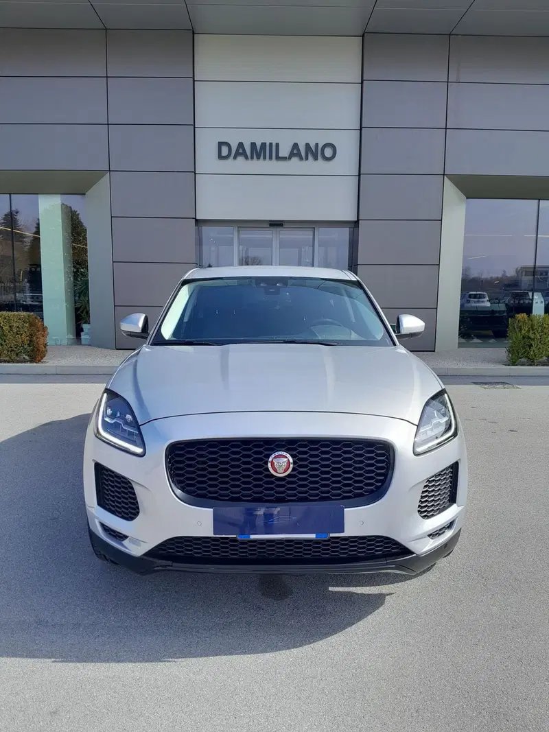 Jaguar E-Pace usata a Cuneo (2)