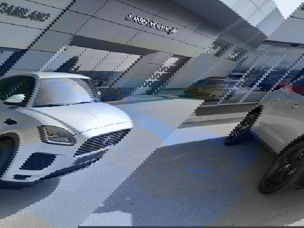 Jaguar E-Pace usata a Cuneo (3)