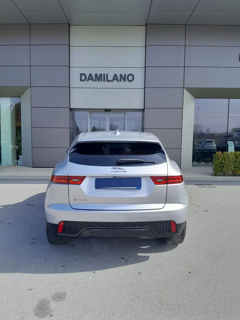 Jaguar E-Pace usata a Cuneo (7)