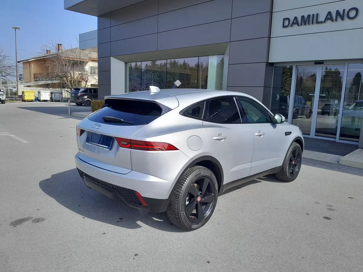Jaguar E-Pace usata a Cuneo (8)
