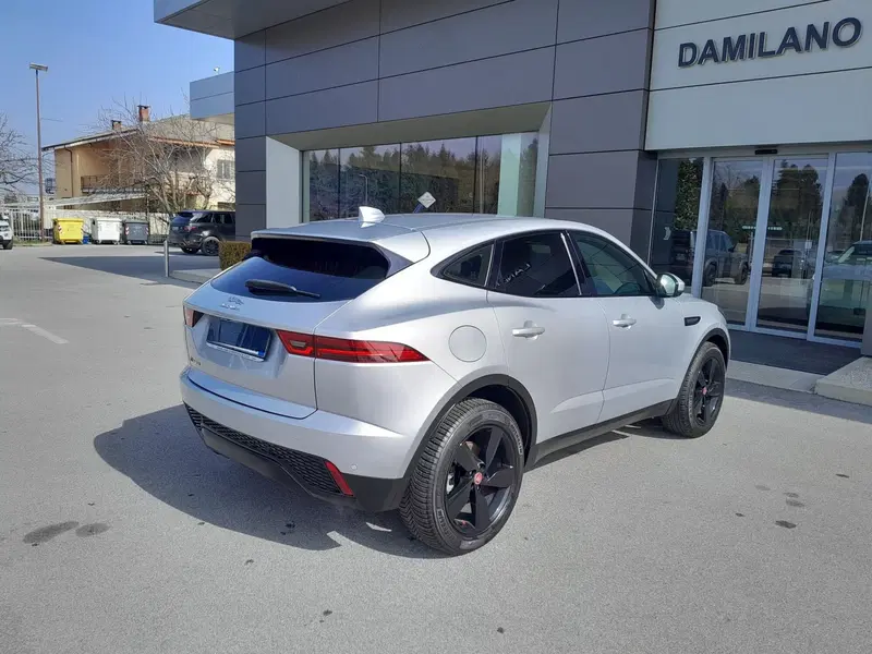Jaguar E-Pace usata a Cuneo (8)