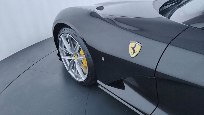 Ferrari 812 Spider usata a Perugia (10)