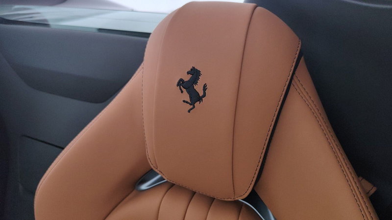Ferrari 812 Spider usata a Perugia (14)