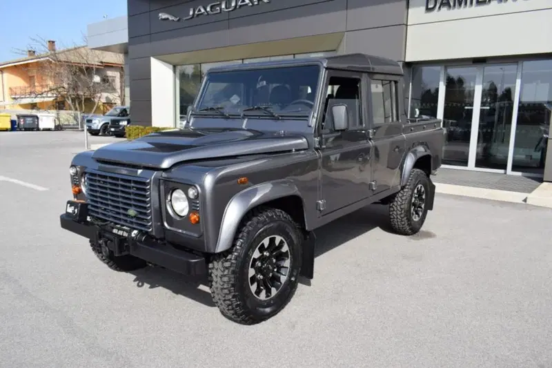 Land Rover Defender usata a Cuneo