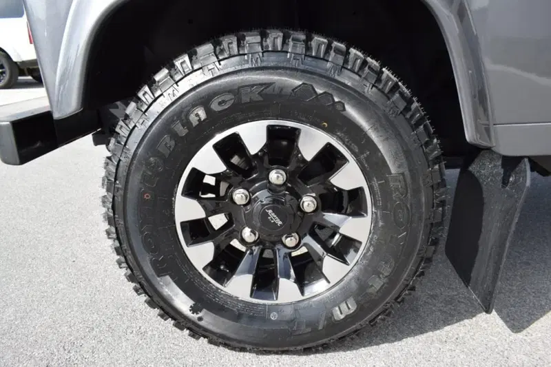 Land Rover Defender usata a Cuneo (11)