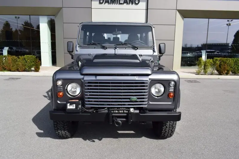 Land Rover Defender usata a Cuneo (2)