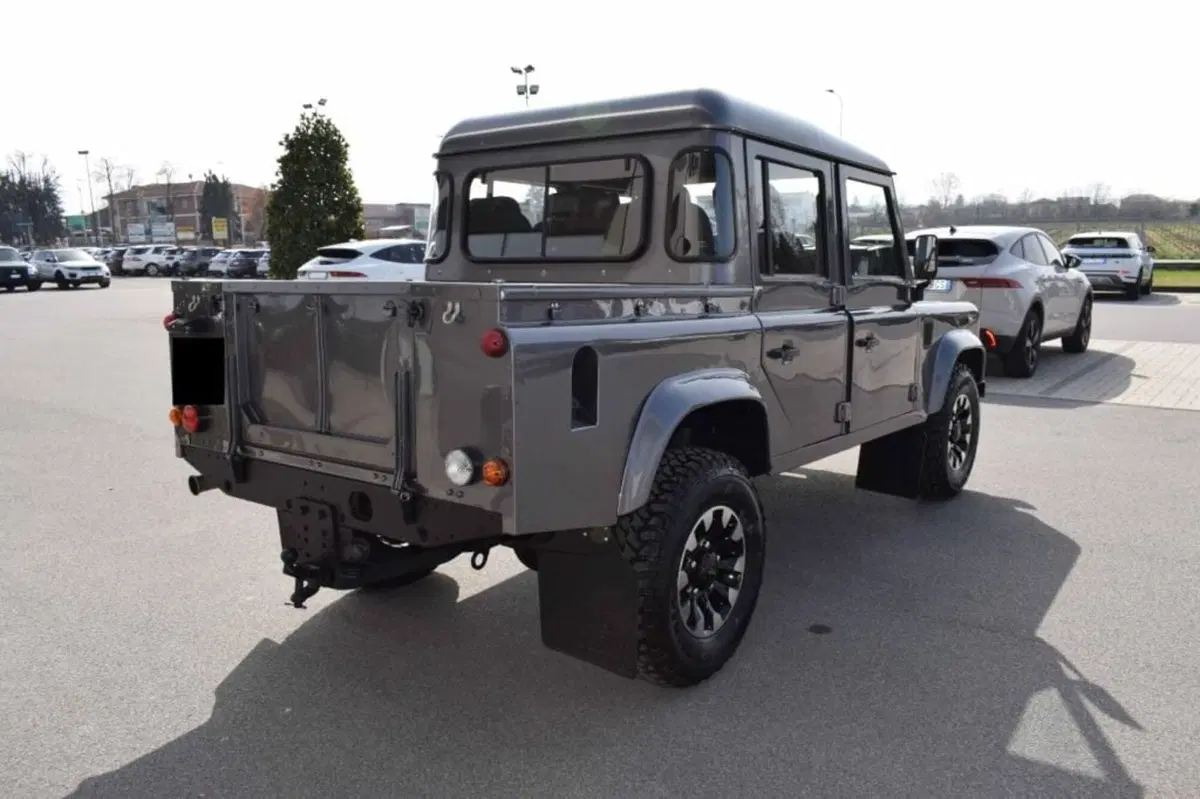 Land Rover Defender usata a Cuneo (8)