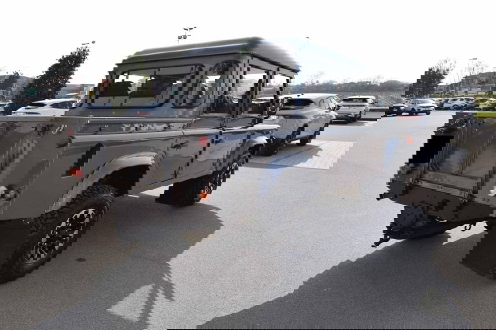 Land Rover Defender usata a Cuneo (8)