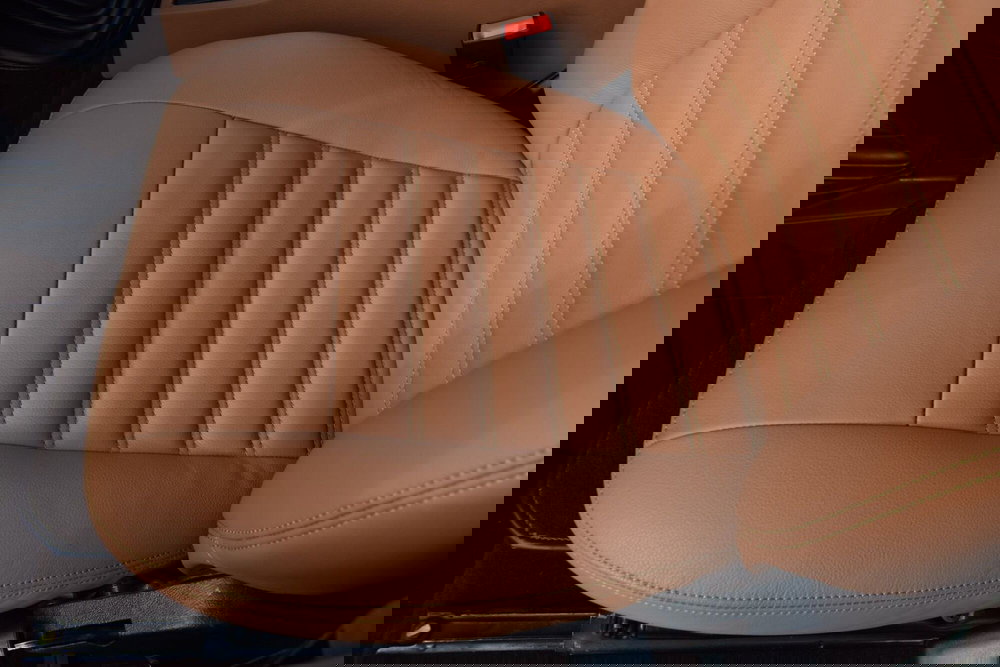 Land Rover Defender usata a Cuneo (16)