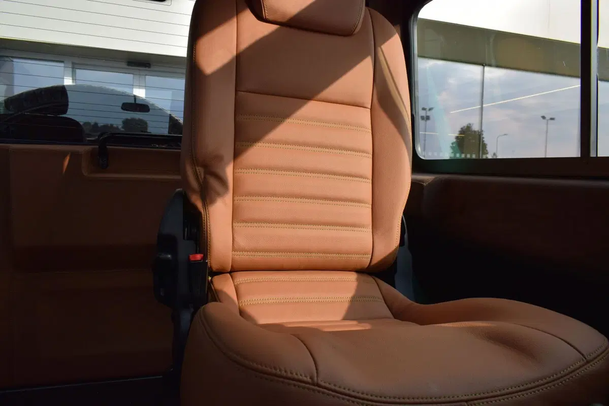 Land Rover Defender usata a Cuneo (17)