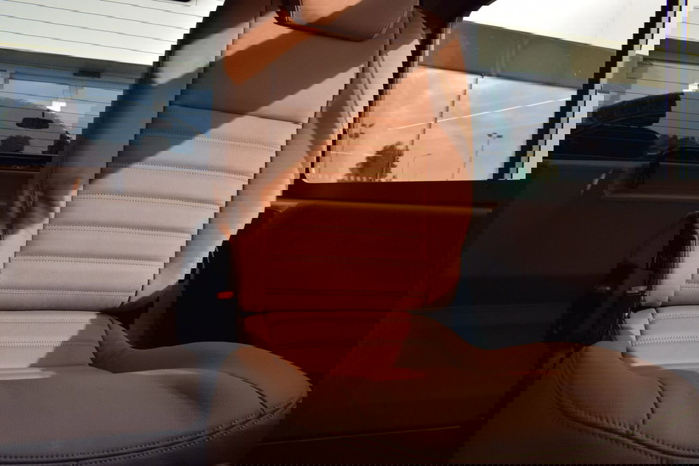 Land Rover Defender usata a Cuneo (17)