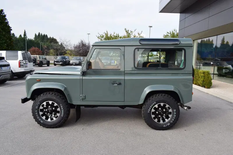 Land Rover Defender usata a Cuneo (4)