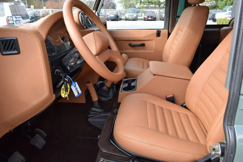 Land Rover Defender usata a Cuneo (9)
