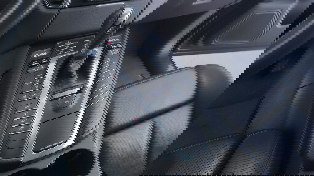 Porsche Macan usata a Perugia (14)