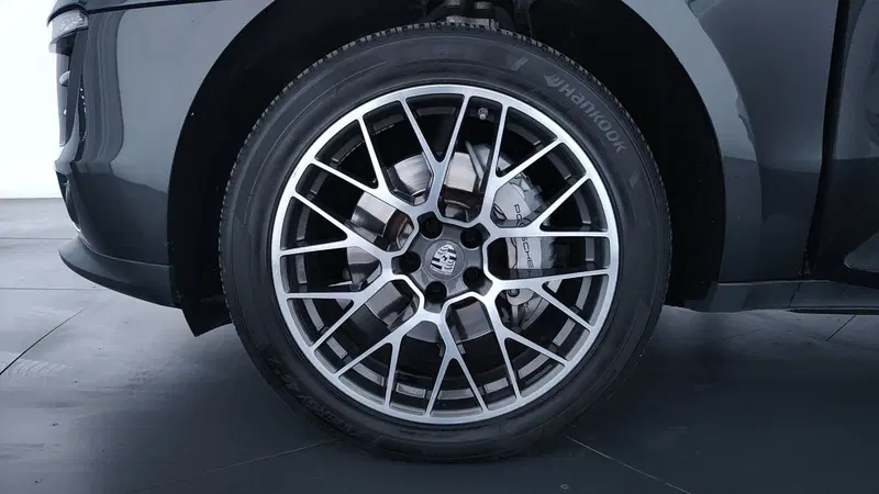 Porsche Macan usata a Perugia (9)