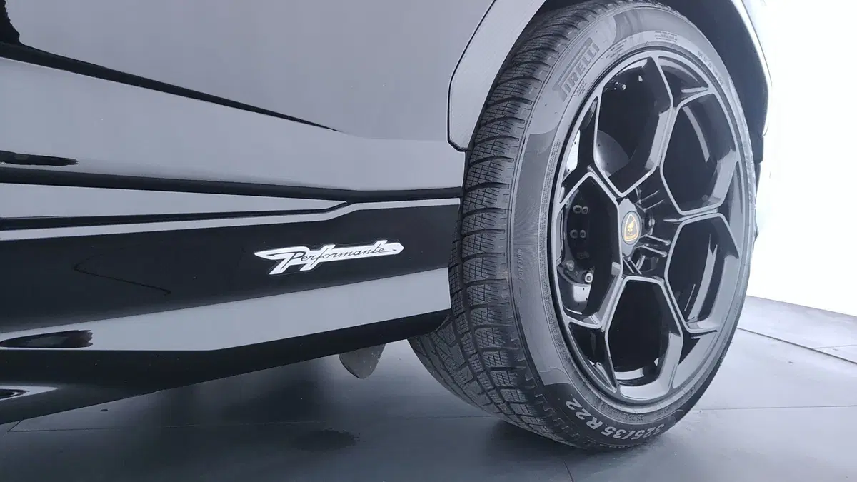 Lamborghini Urus usata a Perugia (10)