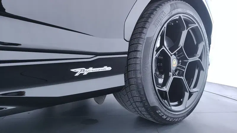 Lamborghini Urus usata a Perugia (10)