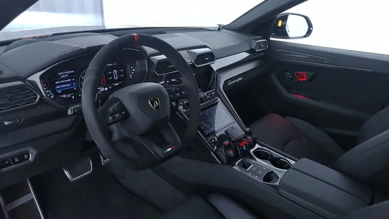 Lamborghini Urus usata a Perugia (12)