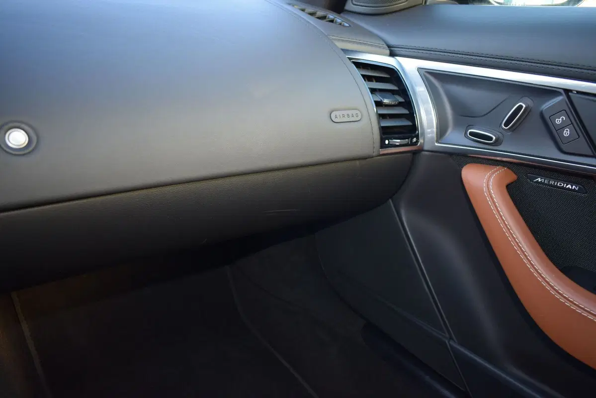 Jaguar F-Type Coupé usata a Cuneo (12)
