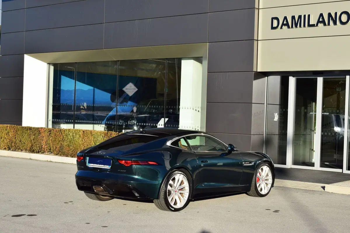 Jaguar F-Type Coupé usata a Cuneo (8)