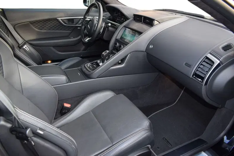 Jaguar F-Type Coupé usata a Cuneo (10)