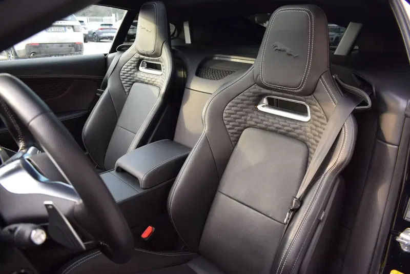 Jaguar F-Type Coupé usata a Cuneo (11)