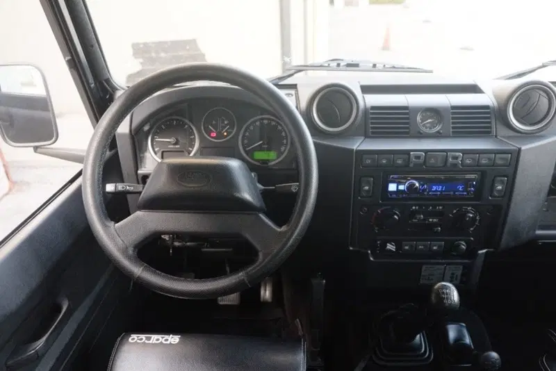 Land Rover Defender usata a Cuneo (13)