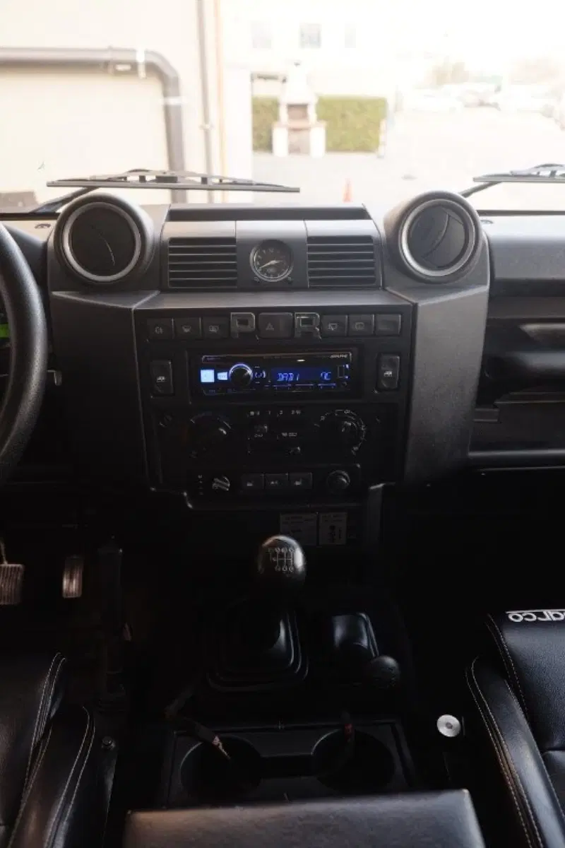 Land Rover Defender usata a Cuneo (17)