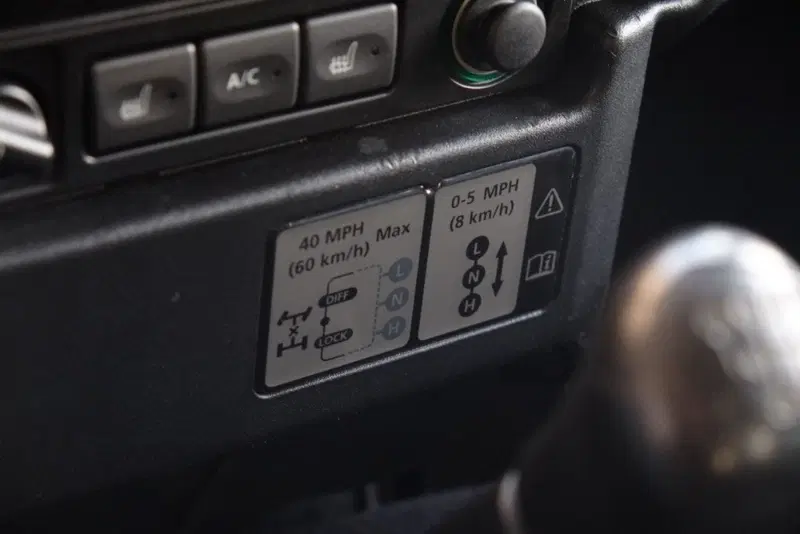 Land Rover Defender usata a Cuneo (19)