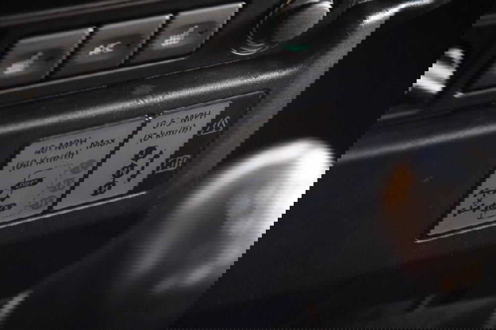 Land Rover Defender usata a Cuneo (19)