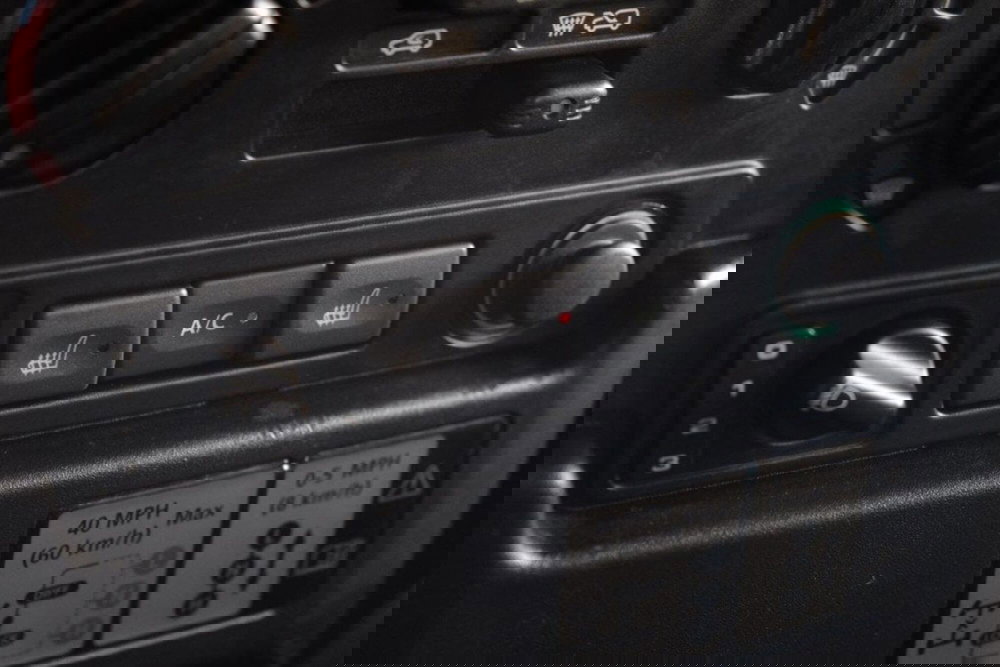 Land Rover Defender usata a Cuneo (20)