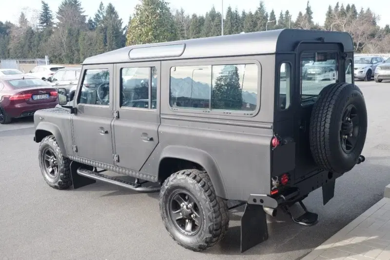 Land Rover Defender usata a Cuneo (3)